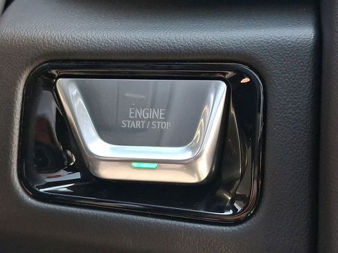 New 2026 GMC Yukon Elevation image 16