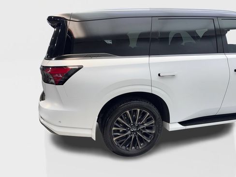 Used 2025 INFINITI QX80 Autograph AWD/4WD image 16