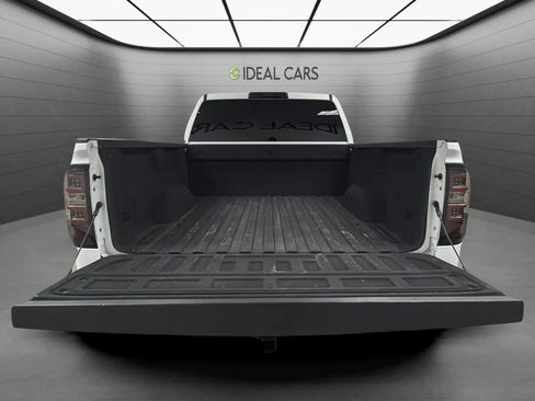 Used 2018 Chevrolet Silverado 1500 LT w/ All Star Edition AWD/4WD image 19