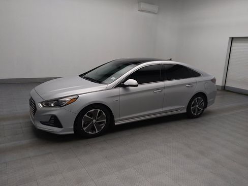 Used 2019 Hyundai Sonata Limited w/ Ultimate Package 02 image 2