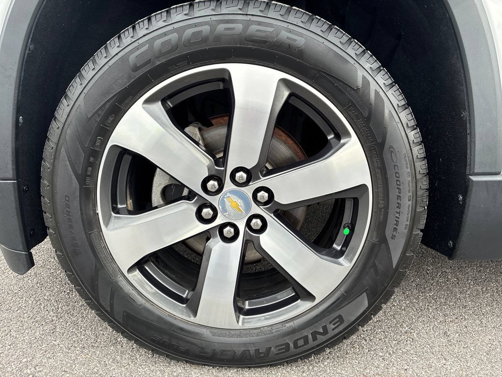 Used 2020 Chevrolet Traverse LT w/ LT Premium Package AWD/4WD image 64