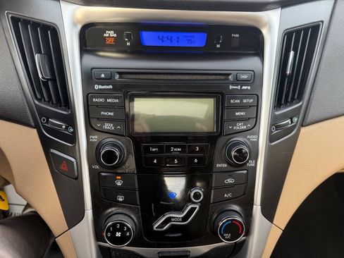 Used 2012 Hyundai Sonata GLS FWD image 16