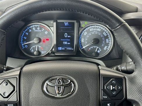 Used 2021 Toyota Tacoma TRD Off-Road image 22