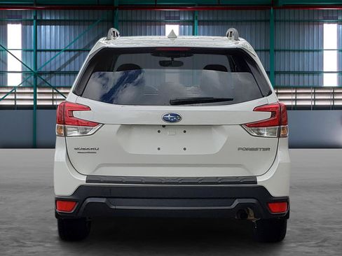 Used 2023 Subaru Forester Premium AWD/4WD image 4