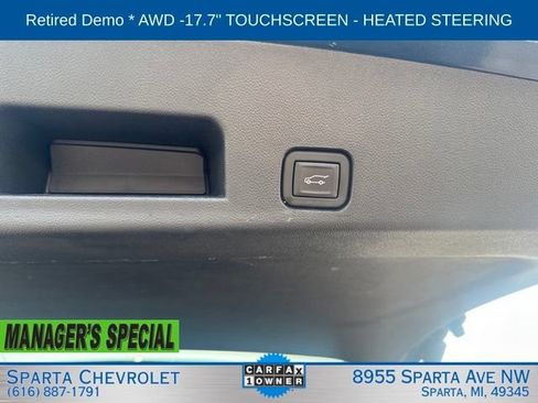 Used 2025 Chevrolet Traverse LT AWD/4WD image 32