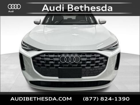 Certified 2025 Audi Q5 Premium Plus w/ Premium Plus AWD/4WD image 2