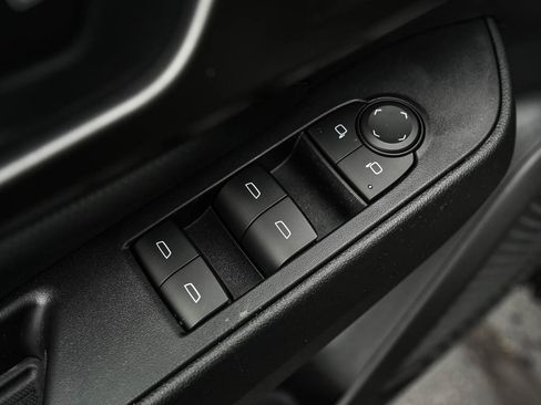 New 2026 Chevrolet Equinox EV LT image 15