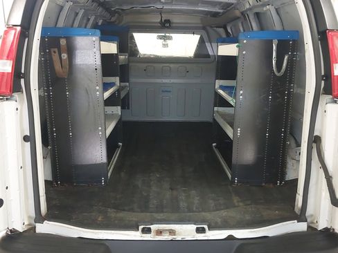 Used 2020 Chevrolet Express 2500 w/ Driver Convenience Package RWD image 27