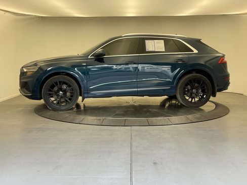 Used 2020 Audi Q8 Prestige w/ Prestige Package image 2