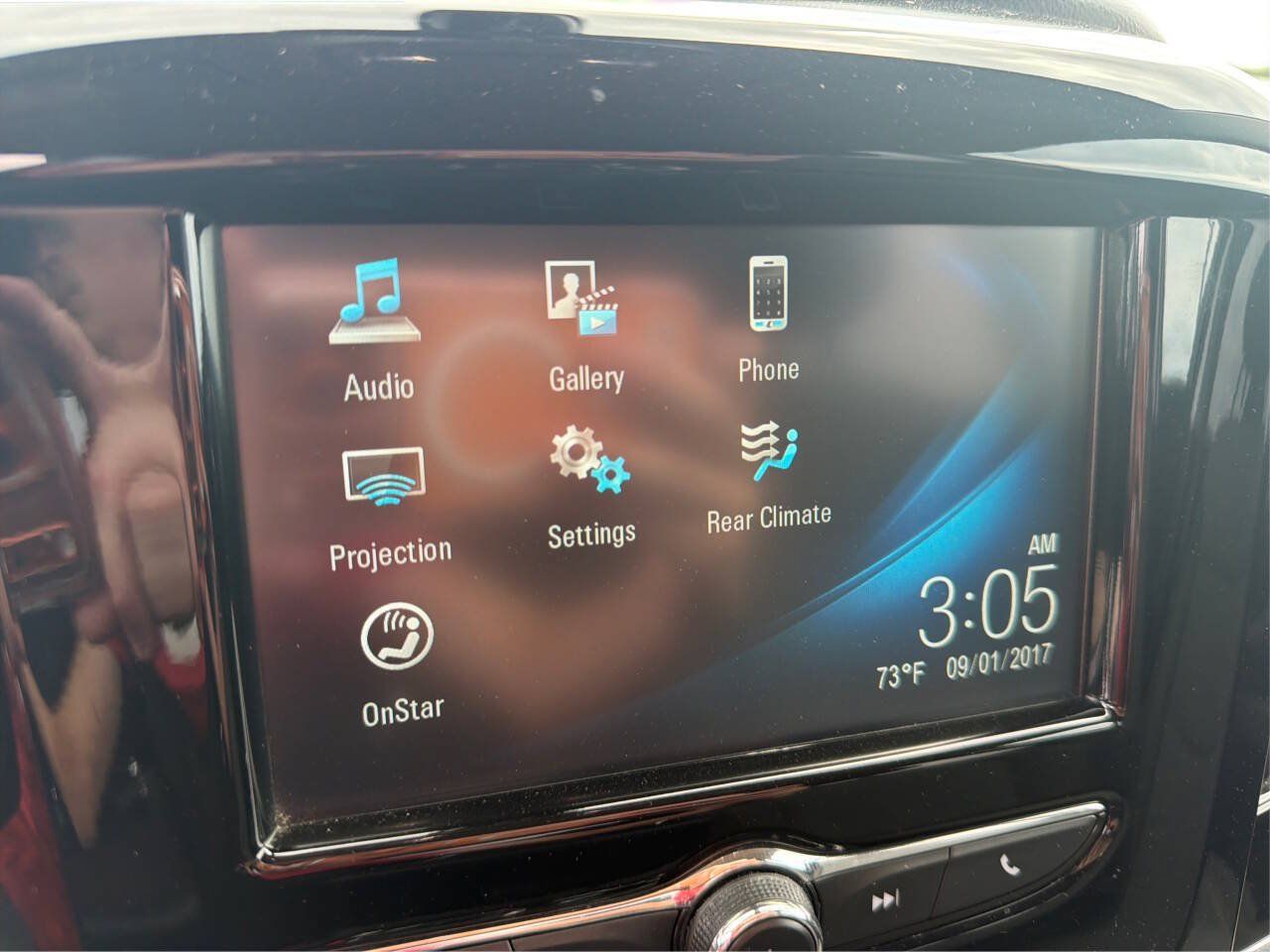 Used 2018 Chevrolet Traverse LT w/ LPO, 'HIT The Road' Package FWD image 14