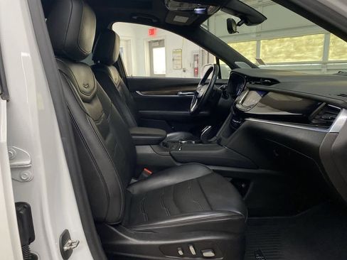 Used 2020 Cadillac XT6 Premium Luxury w/ Platinum Package image 20