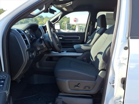 New 2025 RAM 2500 Big Horn image 5