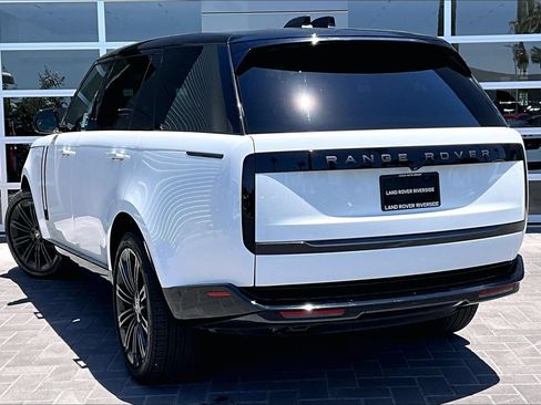Certified 2024 Land Rover Range Rover Long Wheelbase Autobiography AWD/4WD image 11