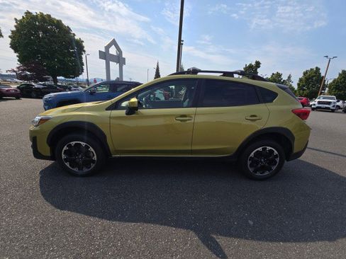 Used 2022 Subaru Crosstrek 2.0i Premium w/ Moonroof Package image 7