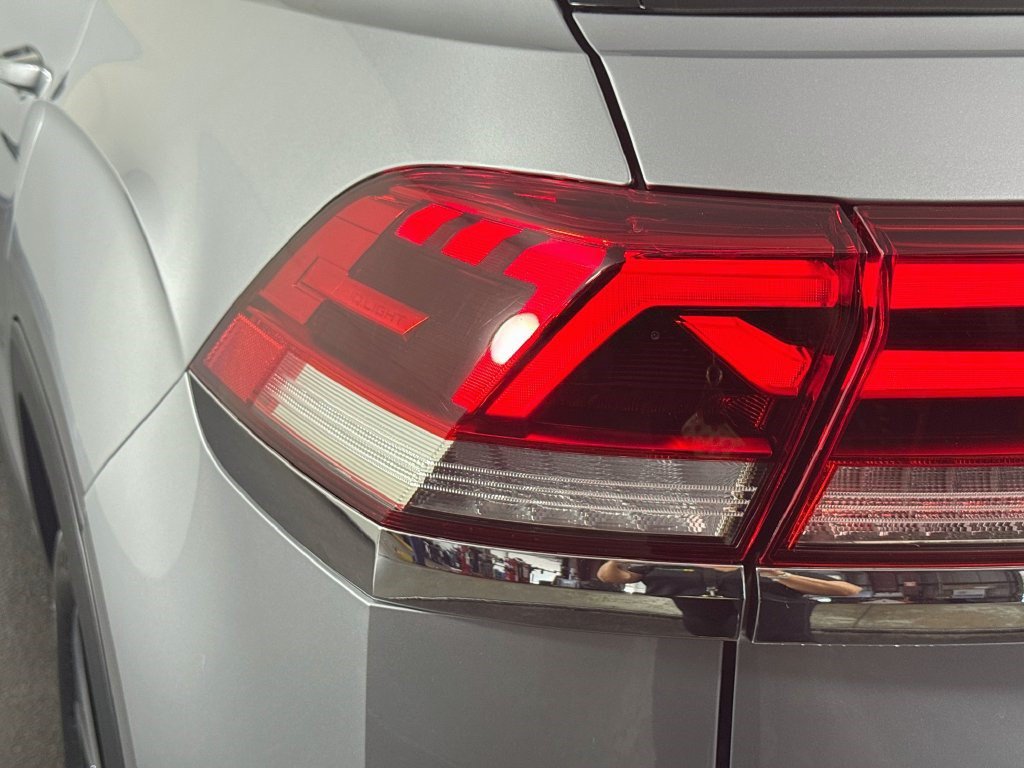 Used 2026 Volkswagen Atlas Cross Sport SE FWD image 35
