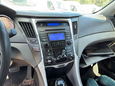 Used 2013 Hyundai Sonata GLS w/ Popular Equipment Pkg FWD image 25