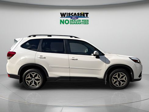 Used 2023 Subaru Forester Premium AWD/4WD image 23