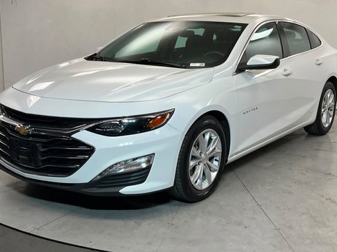 Used 2024 Chevrolet Malibu LT FWD image 1