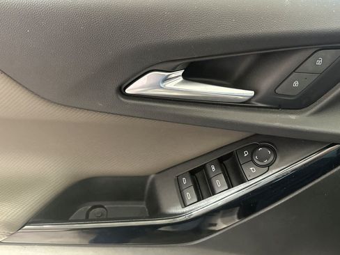 Used 2025 Chevrolet Equinox LT w/ Convenience Package II FWD image 15
