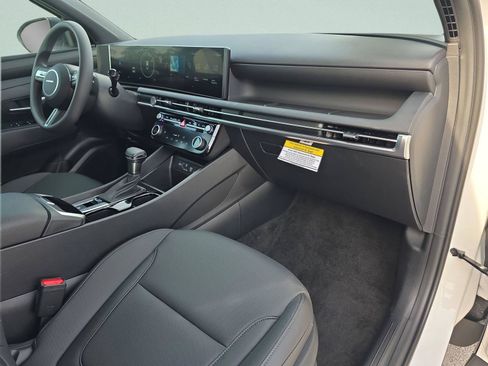 New 2026 Hyundai Santa Cruz SEL FWD image 9