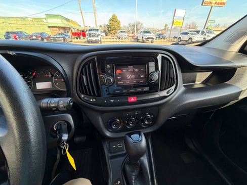 Used 2022 RAM ProMaster City Tradesman image 12