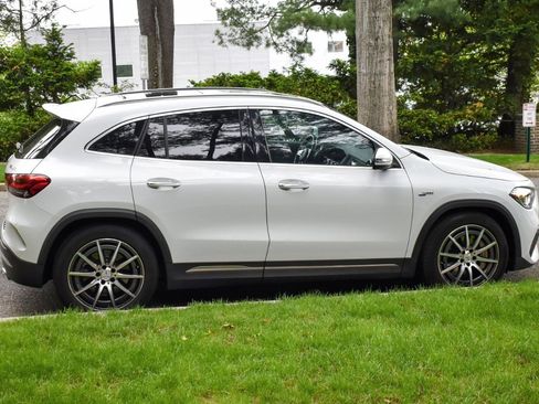 Used 2021 Mercedes-Benz GLA 35 AMG 4MATIC w/ Premium Package image 8