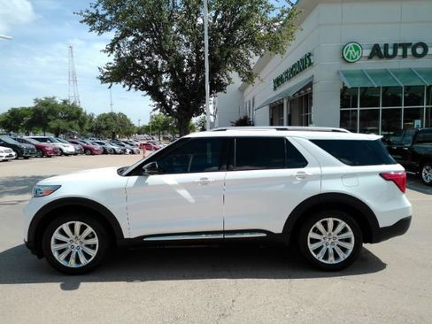 Used 2023 Ford Explorer Limited w/ Limited Technology Package RWD image 14