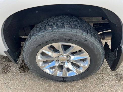 Used 2021 Chevrolet Silverado 1500 LTZ w/ LTZ Premium Package AWD/4WD image 33
