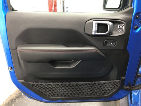 Certified 2024 Jeep Wrangler Unlimited Rubicon image 16