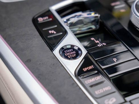 New 2026 BMW X5 M60i image 22