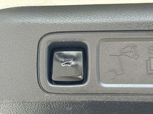 Certified 2024 Ford Expedition Limited RWD image 18