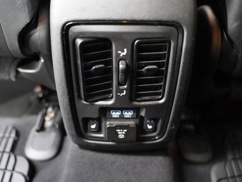 Used 2023 Dodge Durango GT AWD/4WD image 34