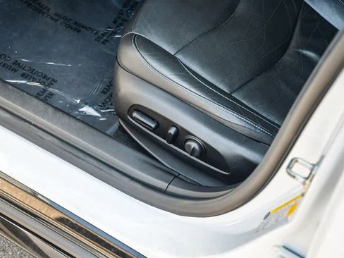 Used 2019 Chevrolet Volt LT w/ Power Convenience Package image 23