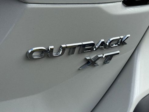 Certified 2025 Subaru Outback Limited XT image 3