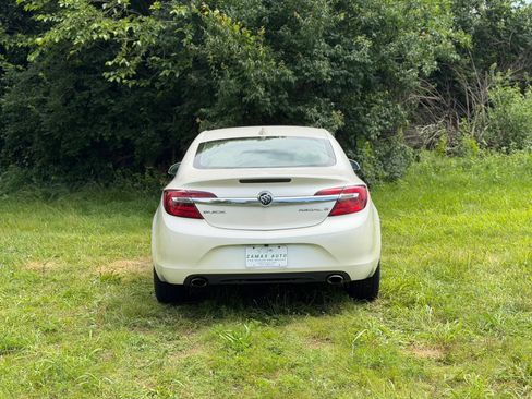 Used 2015 Buick Regal FWD image 3