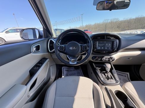 Used 2020 Kia Soul LX image 21