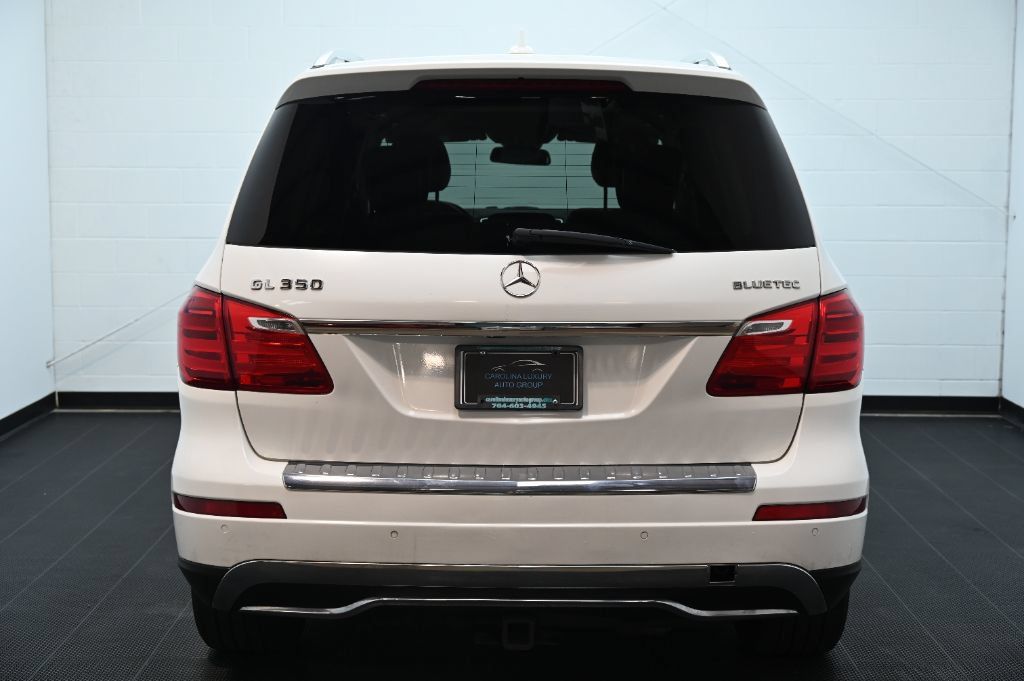 Used 2016 Mercedes-Benz GL 320 BlueTEC 4MATIC w/ Premium I Package image 4