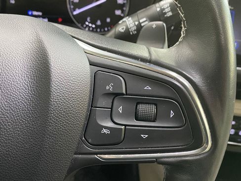 Used 2023 Buick Envision Avenir AWD/4WD image 39