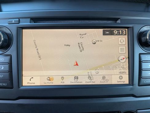 Used 2019 Nissan Titan SL AWD/4WD image 22