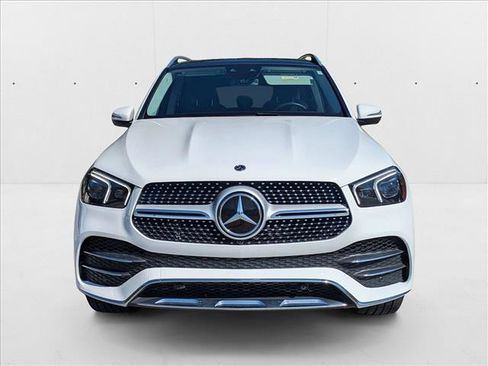 Used 2023 Mercedes-Benz GLE 350 4MATIC image 2