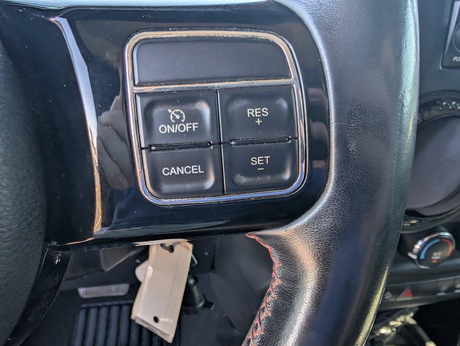 Used 2012 Jeep Wrangler Unlimited Sahara AWD/4WD image 23