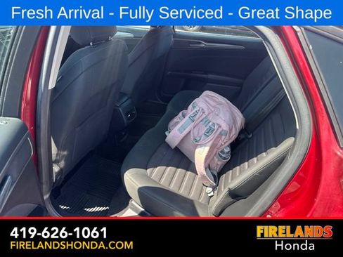 Used 2017 Ford Fusion SE w/ Fusion SE Technology Package FWD image 27