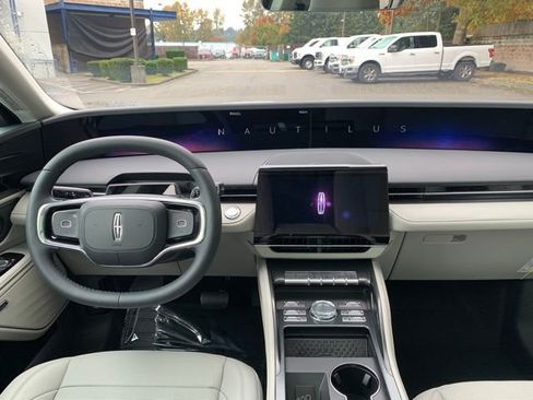New 2026 Lincoln Nautilus Premier w/ Equipment Group 102A image 19