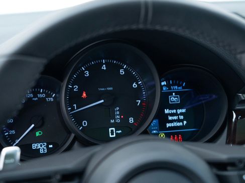 Certified 2026 Porsche Macan AWD/4WD image 23