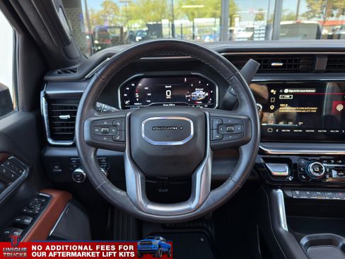 Used 2024 GMC Sierra 3500 Denali Ultimate AWD/4WD image 31
