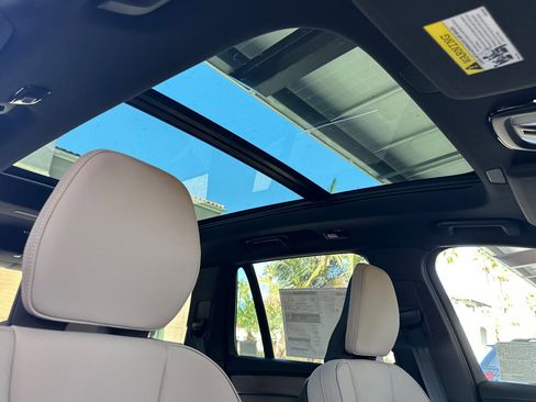 New 2026 Volvo XC90 T8 Plus image 15