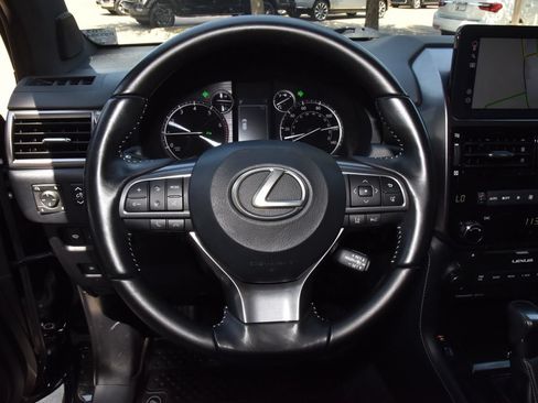 Used 2023 Lexus GX 460 w/ Black Line Special Edition AWD/4WD image 23