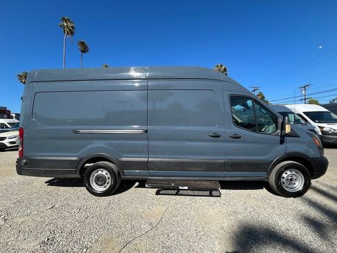 Used 2019 Ford Transit 250 148 High Roof Extended RWD image 2