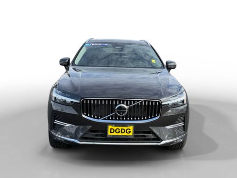 Used 2023 Volvo XC60 B5 Plus AWD/4WD image 8