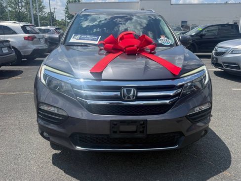 Used 2017 Honda Pilot Touring image 42
